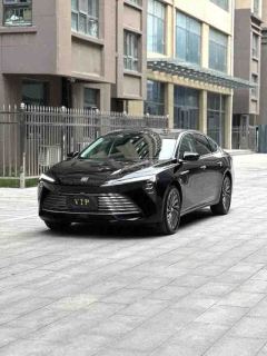 Buick Lacrosse Junyue 28T Yuezun Edition - photo 1