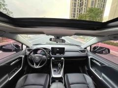 Toyota Wildlander Dual-Engine 2.5L RWD Luxury PLUS Edition - фото 6