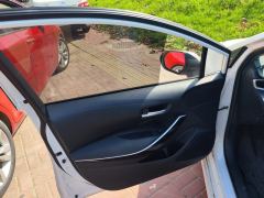 Toyota Corolla Dual-Engine 1.8L Pioneer Edition - photo 12