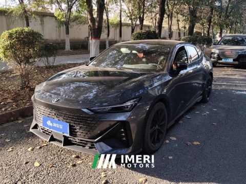 2022 Changan UNI-V 1.5T Dual Clutch Premium - автомобиль из Китая