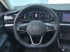 Volkswagen Passat - photo 18