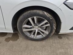 Honda Civic 240TURBO CVT Dynamic Edition - ფოტო 6