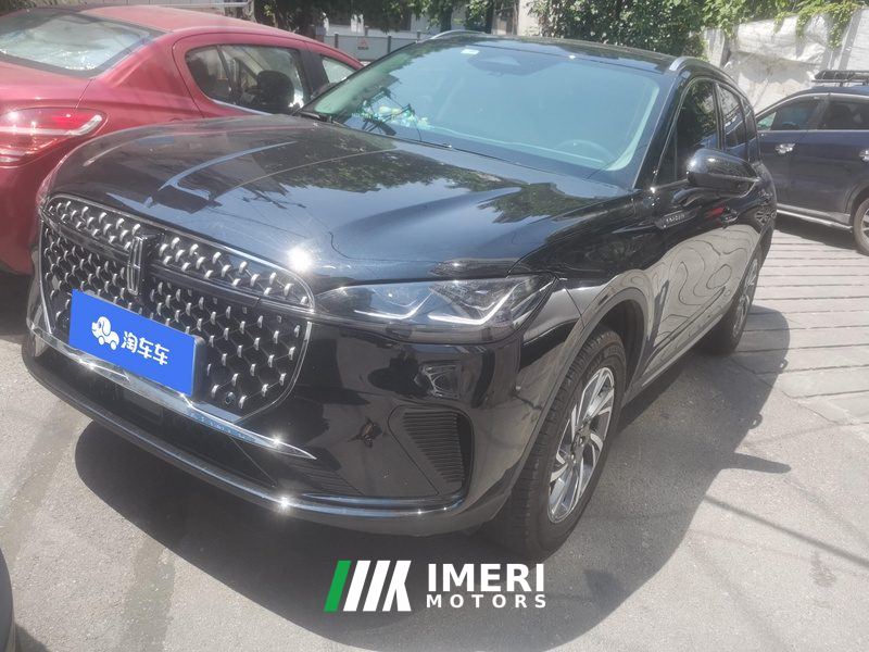 Lincoln Adventurer 2.0T RWD Luxury Edition