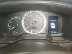 Toyota Corolla Dual-Engine 1.8L E-CVT Pioneer Edition - ფოტო 20