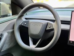 Tesla Model Y L Long Range All-Wheel Drive - ფოტო 16