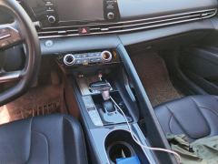 Hyundai Elantra 1.5L CVT Elite Edition - фото 19