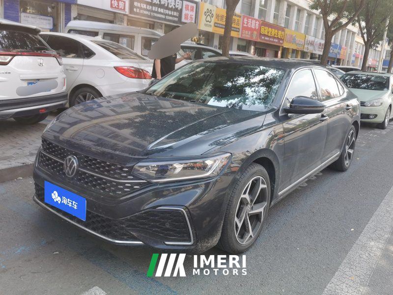 Volkswagen Passat Distinguished Edition 380TSI Starry Sky Dragon Edition