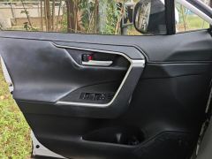 Toyota Wildlander 2.0L RWD Luxury PLUS Edition - фото 12