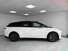 Li Auto i6 Two-Wheel Drive Standard - ფოტო 3