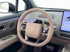 Li Auto i6 Two-Wheel Drive Standard - ფოტო 8