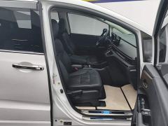 Honda Odyssey 2.0L e:HEV Sharp Premium Edition - ფოტო 8