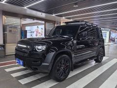 Land Rover Defender 110 3.0T P400 Dark Edition - фото 1