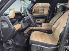Land Rover Defender 110 3.0T P400 Dark Edition - фото 4