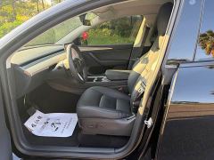 Tesla Model Y Standard Range RWD - photo 8