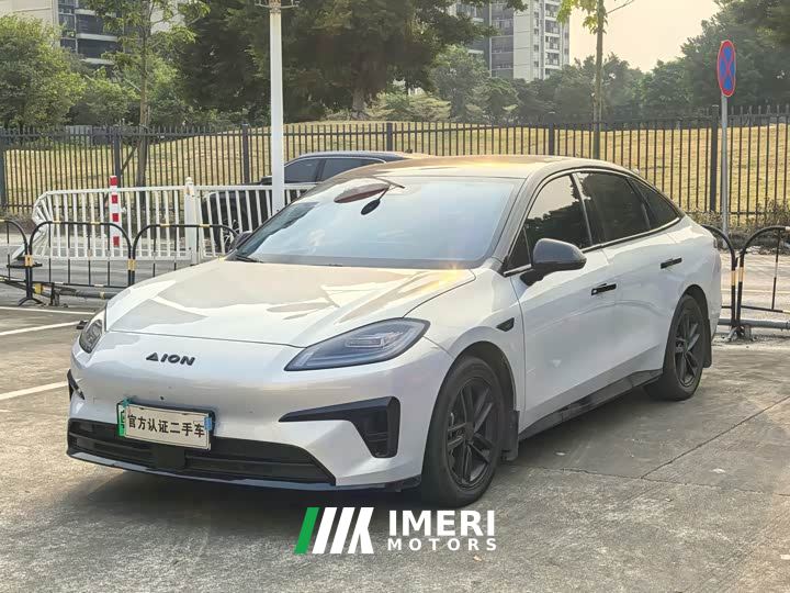 Aion RT 650 Smart Luxury Edition - car from China