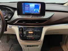 Buick GL8 Land Business Class Comfort Edition - photo 11