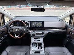 Honda Odyssey 2.0L e:HEV Sharp Comfort Edition - ფოტო 7