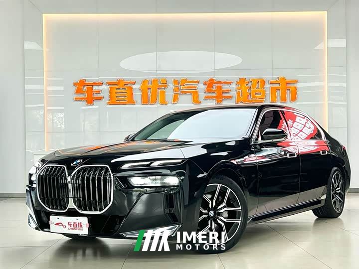 BMW 7 Series 735Li M Sport Package - ავტომობილი ჩინეთიდან