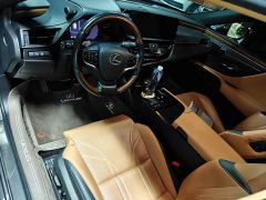 Lexus ES 300h Executive Edition - ფოტო 4