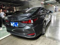 Lexus ES 300h Executive Edition - ფოტო 8