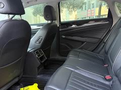 Volkswagen Passat 330TSI Elite - photo 6