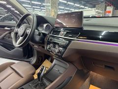 BMW X1 sDrive25Li Premier - ფოტო 10