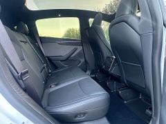 Tesla Model Y Rear-Wheel Drive - ფოტო 11