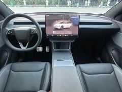 Tesla Model Y Rear-Wheel Drive - ფოტო 9
