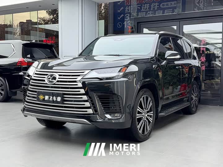 Lexus LX 700h Premier Edition