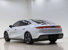 Geely Galaxy E8 700km Rear Drive Voyage Edition - photo 5