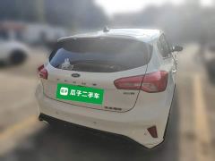 Ford Focus Hatchback EcoBoost 180 Automatic ST Line - ფოტო 3