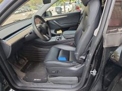 Tesla Model Y Rear-Wheel Drive - ფოტო 17