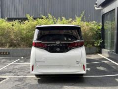 Toyota Alphard Hybrid 2.5L Premium Edition - фото 2
