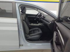 Geely Emgrand 4th Generation 1.5L CVT Luxury - фото 8