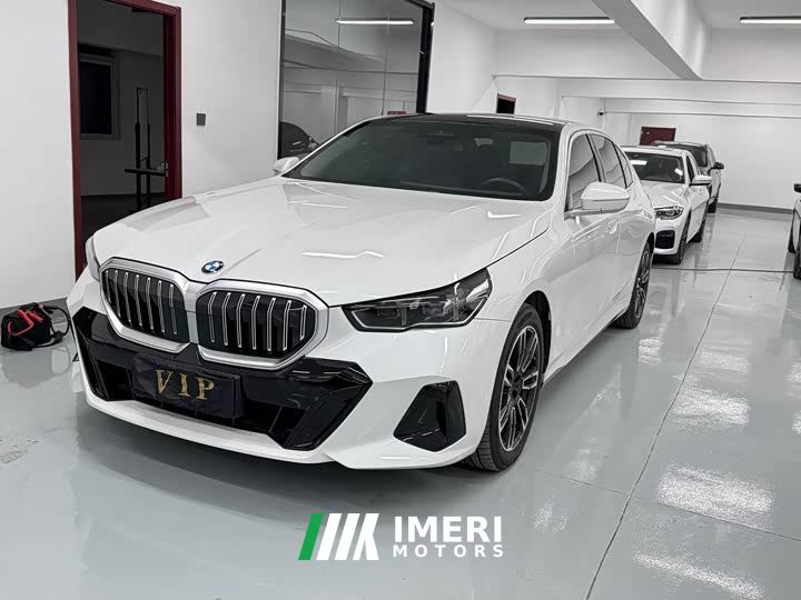 BMW 5 Series 525Li M Sport Package - автомобиль из Китая