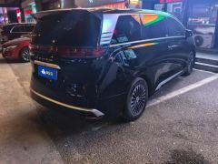 Denza D9 DM-i 1050 Luxury Edition - фото 2