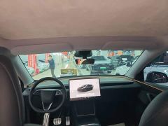 Tesla Model Y Rear-Wheel Drive - ფოტო 17