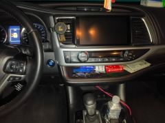 Toyota Highlander 2.0T AWDPremium Edition 7 - фото 17