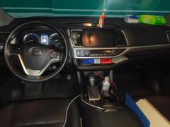 Toyota Highlander 2.0T AWDPremium Edition 7 - ფოტო 16