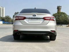 Toyota Camry Hybrid Luxury - фото 8