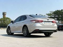 Toyota Camry Hybrid Luxury - фото 9