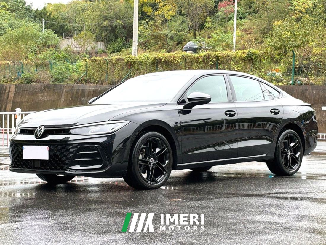 Volkswagen Passat Pro 380TSI Edition - car from China