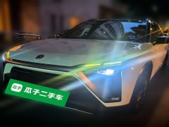 NIO ES8 580km Base 100kWh 7-seater - фото 1