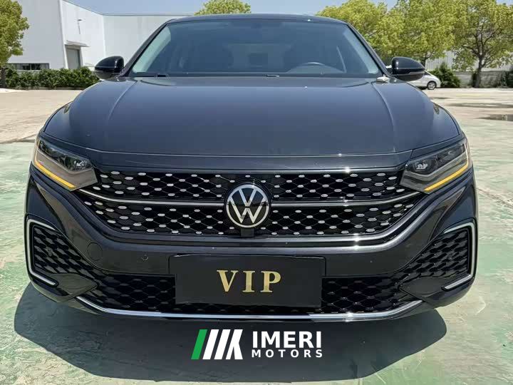 Volkswagen Passat 330TSI Starry Sky Elite - автомобиль из Китая