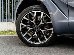 Aston Martin DBX 4.0T V8 - ფოტო 7