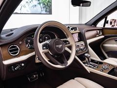 Bentley Bentayga 4.0T V8 Long Wheelbase Elegance Edition - фото 7