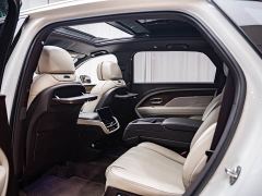 Bentley Bentayga 4.0T V8 Long Wheelbase Elegance Edition - фото 9