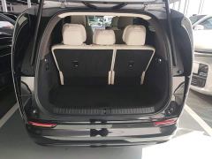 Li Auto Li Xiang MEGA Ultra - photo 18