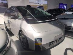 Li Auto Li Xiang MEGA Ultra - photo 3