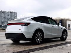 Tesla Model Y Long Range All-Wheel Drive Launch Edition - photo 5